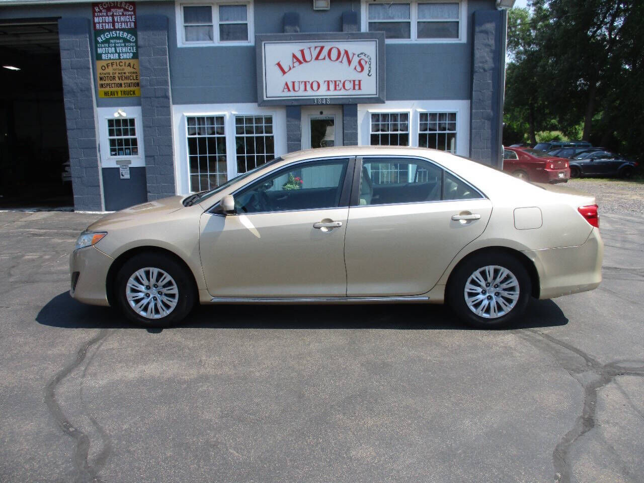 2012 TOYOTA Camry