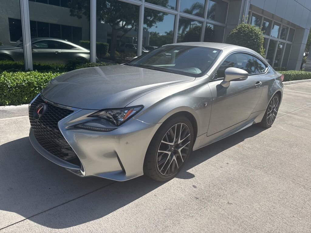 Lexus RC