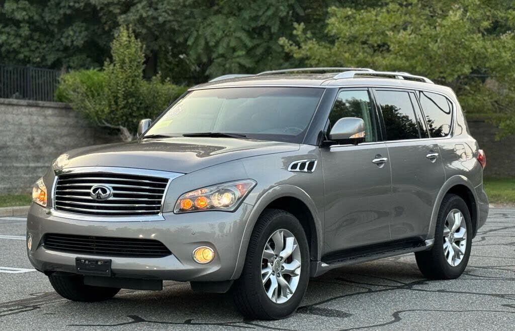 Infiniti QX56