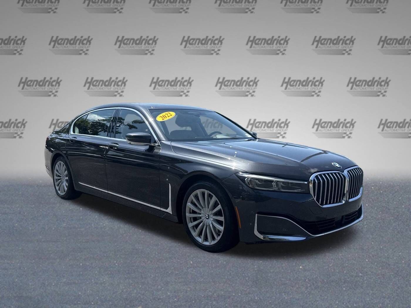 2022 BMW 740i