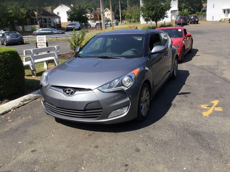 Hyundai Veloster