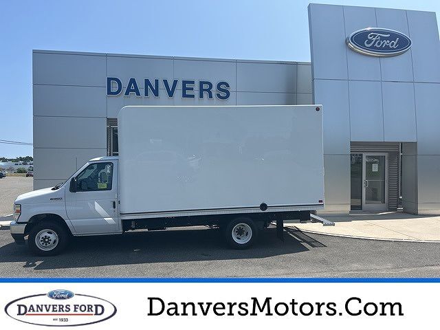 2025 FORD E-350