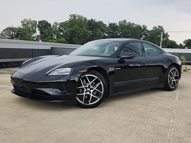 2025 PORSCHE Taycan