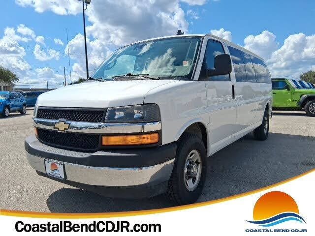 2022 CHEVROLET Express