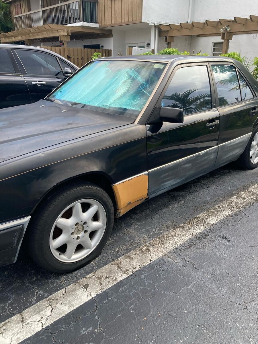 Mercedes-Benz 300