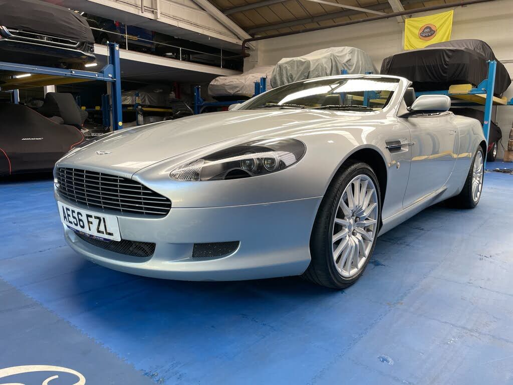 Aston Martin DB9