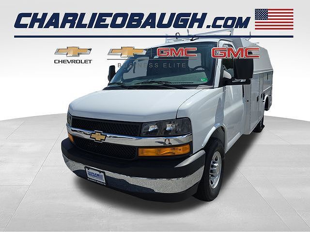 2025 CHEVROLET Express