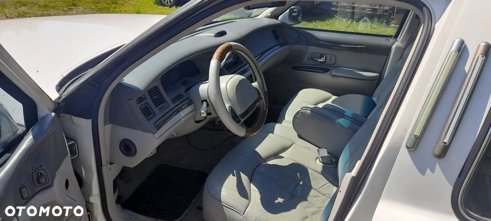 Lincoln Town Car