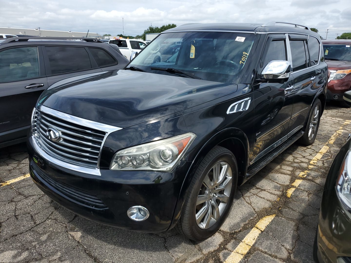 Infiniti QX56