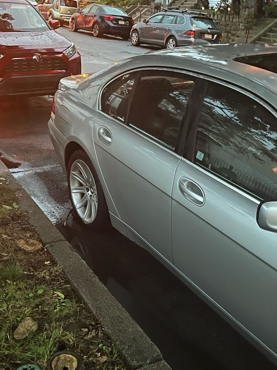 BMW 745i
