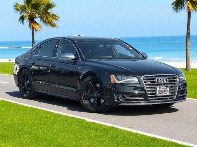 Audi S8