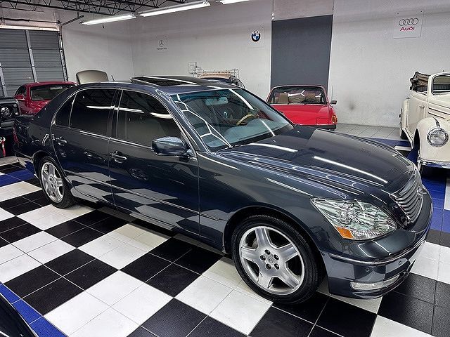 Lexus LS