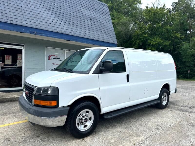 GMC Savana
