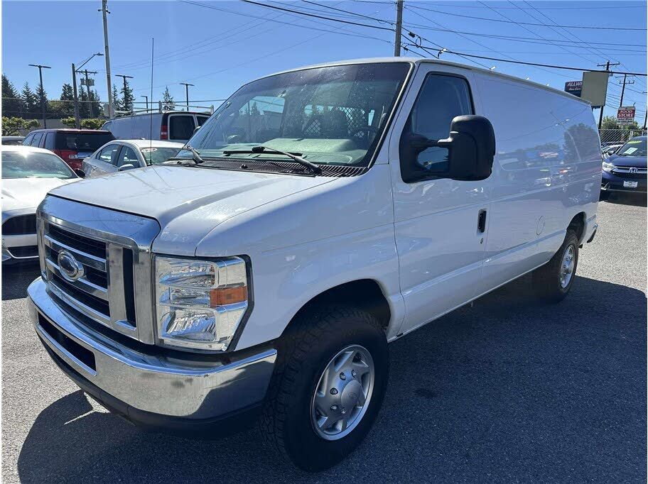 2013 FORD E-250