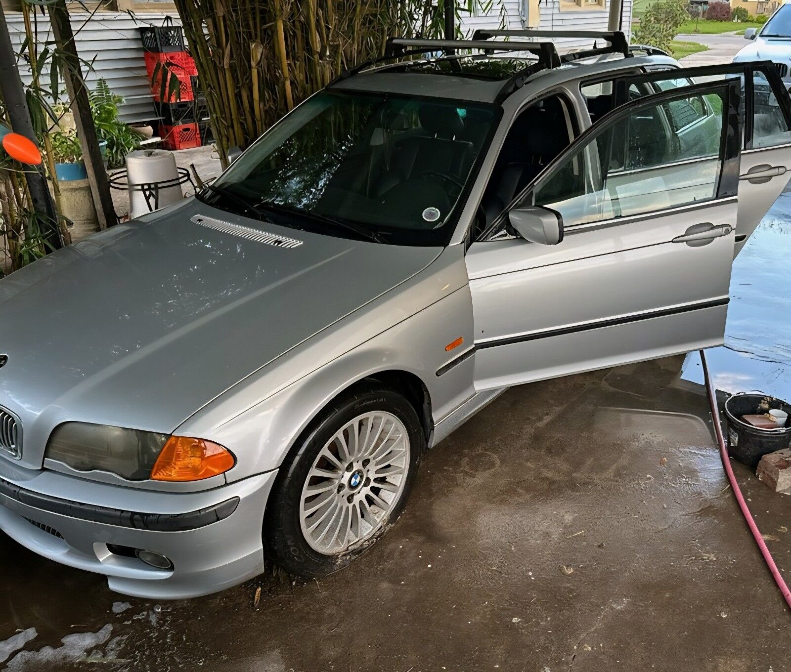 BMW 325i