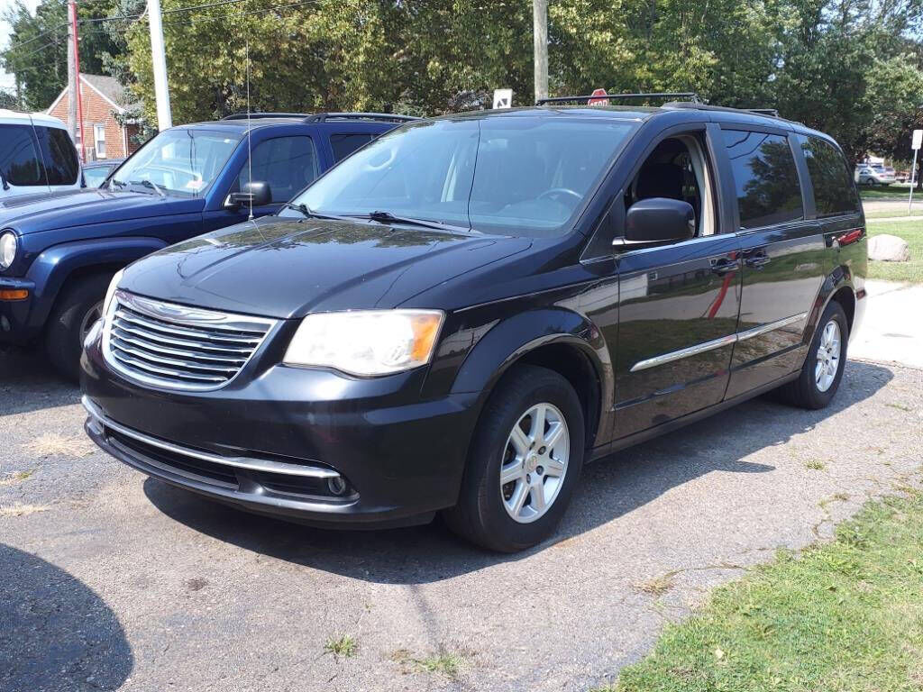 2011 CHRYSLER Town and Country