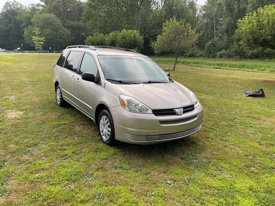2004 TOYOTA Sienna