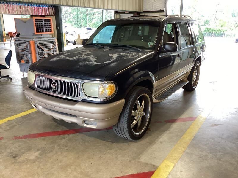 Mercury Mountaineer