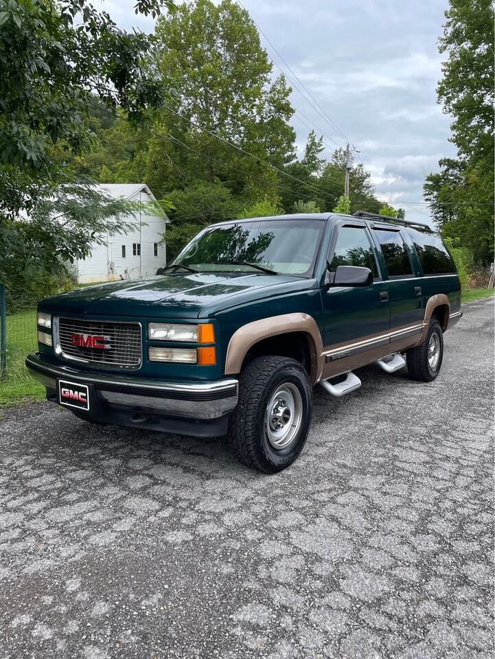 GMC Suburban