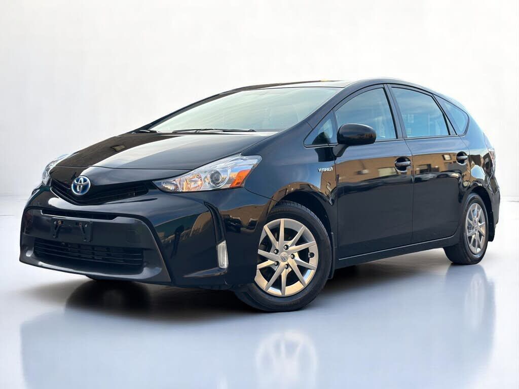 Toyota Prius V