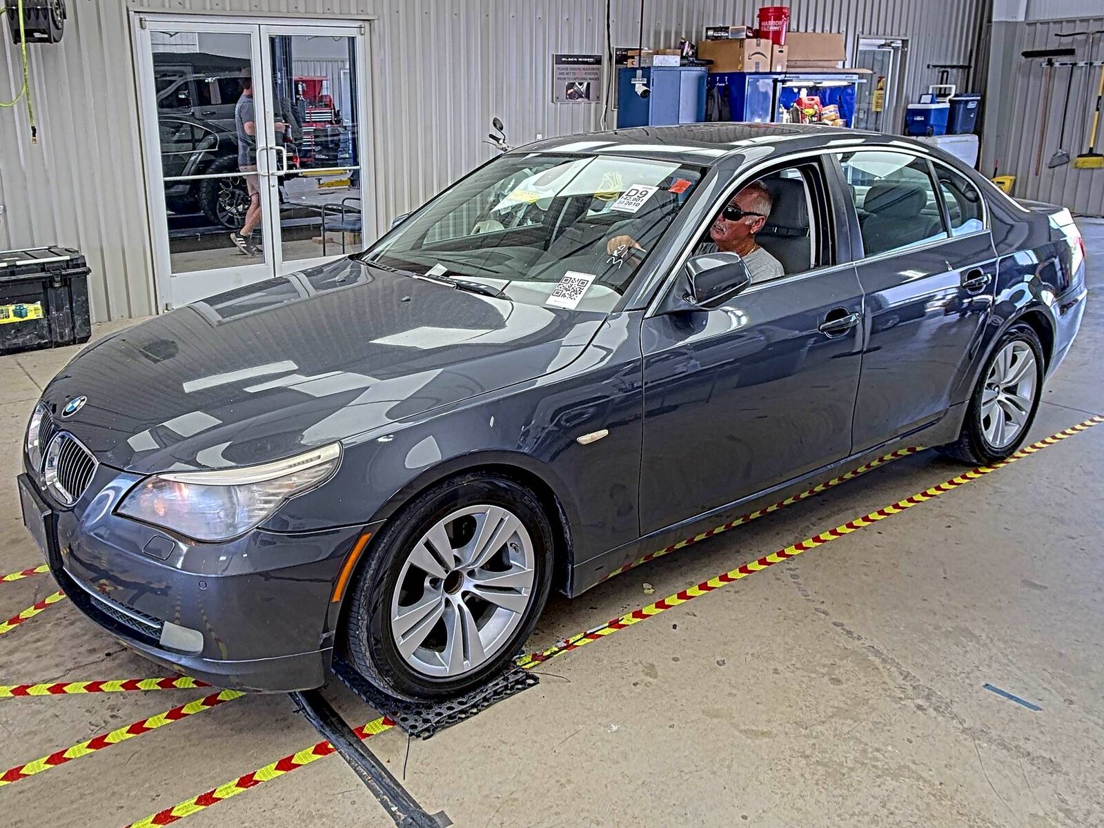 BMW 528i