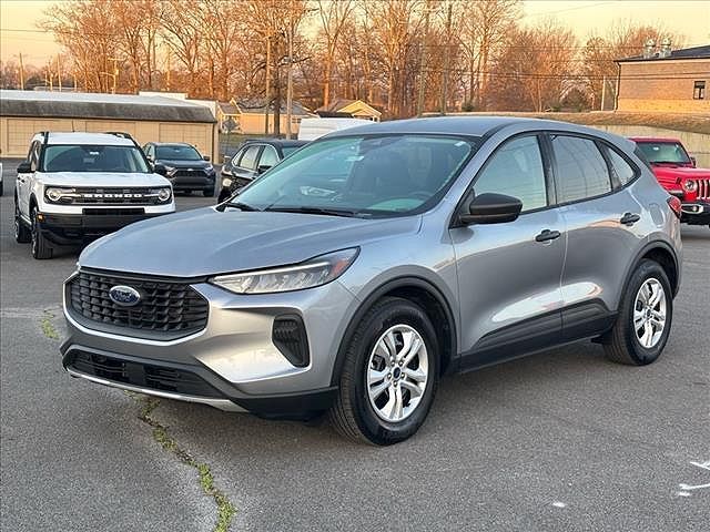 2024 FORD Escape