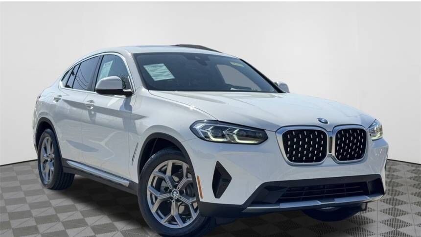 2022 BMW X4
