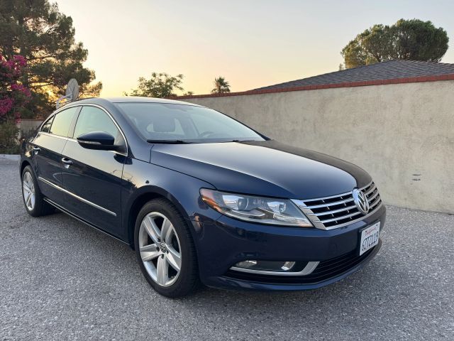 2013 VOLKSWAGEN Passat