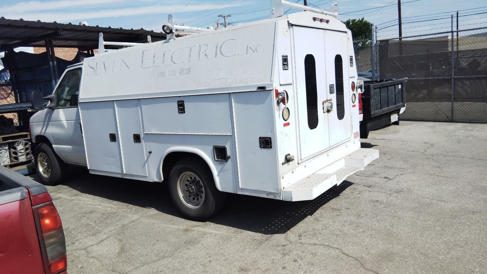 Ford E-350