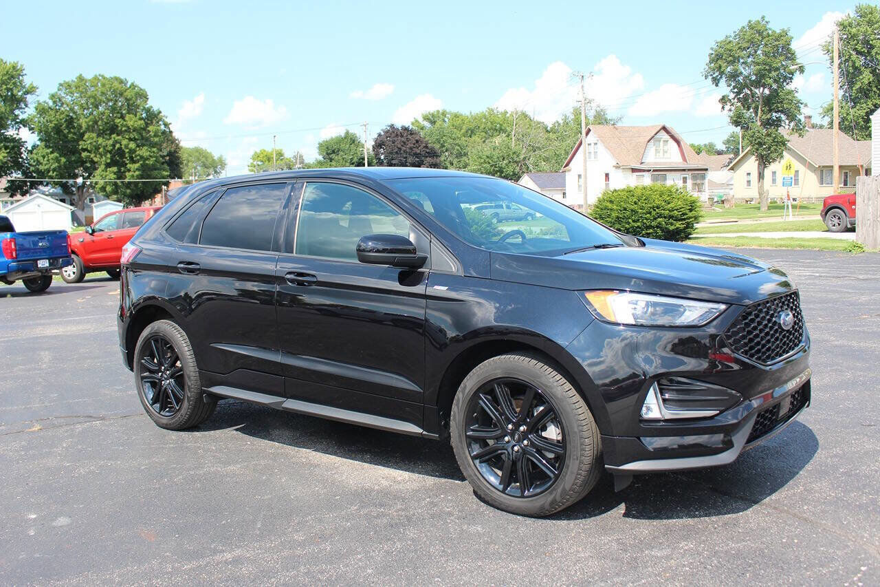 2024 FORD Edge