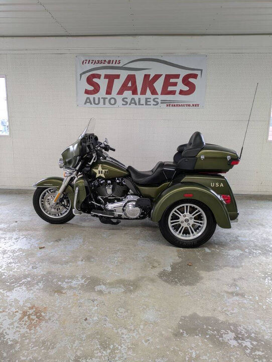 2022 HARLEY DAVIDSON FLHTCUTG / Tri Glide Ultra