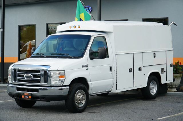 Ford E-350
