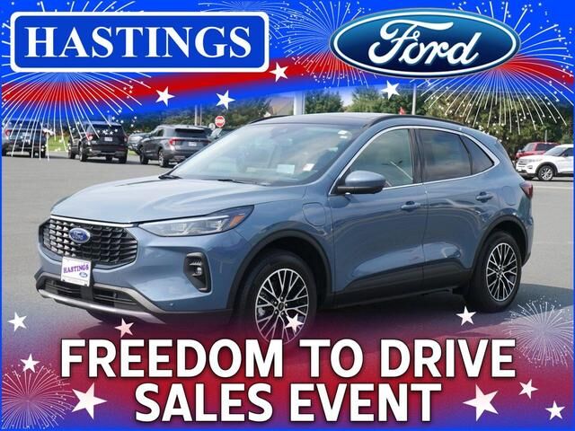 2025 FORD Escape