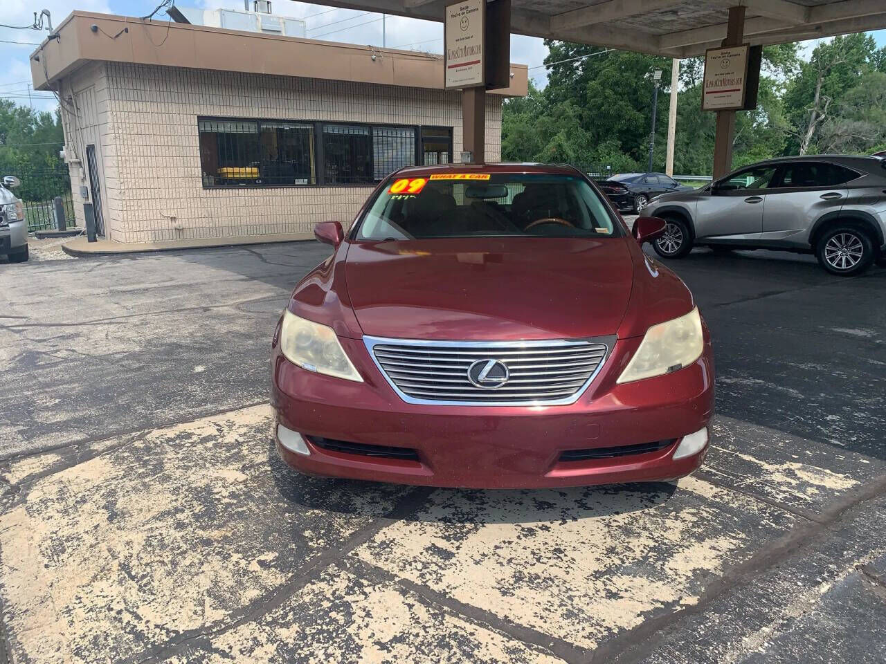 Lexus LS
