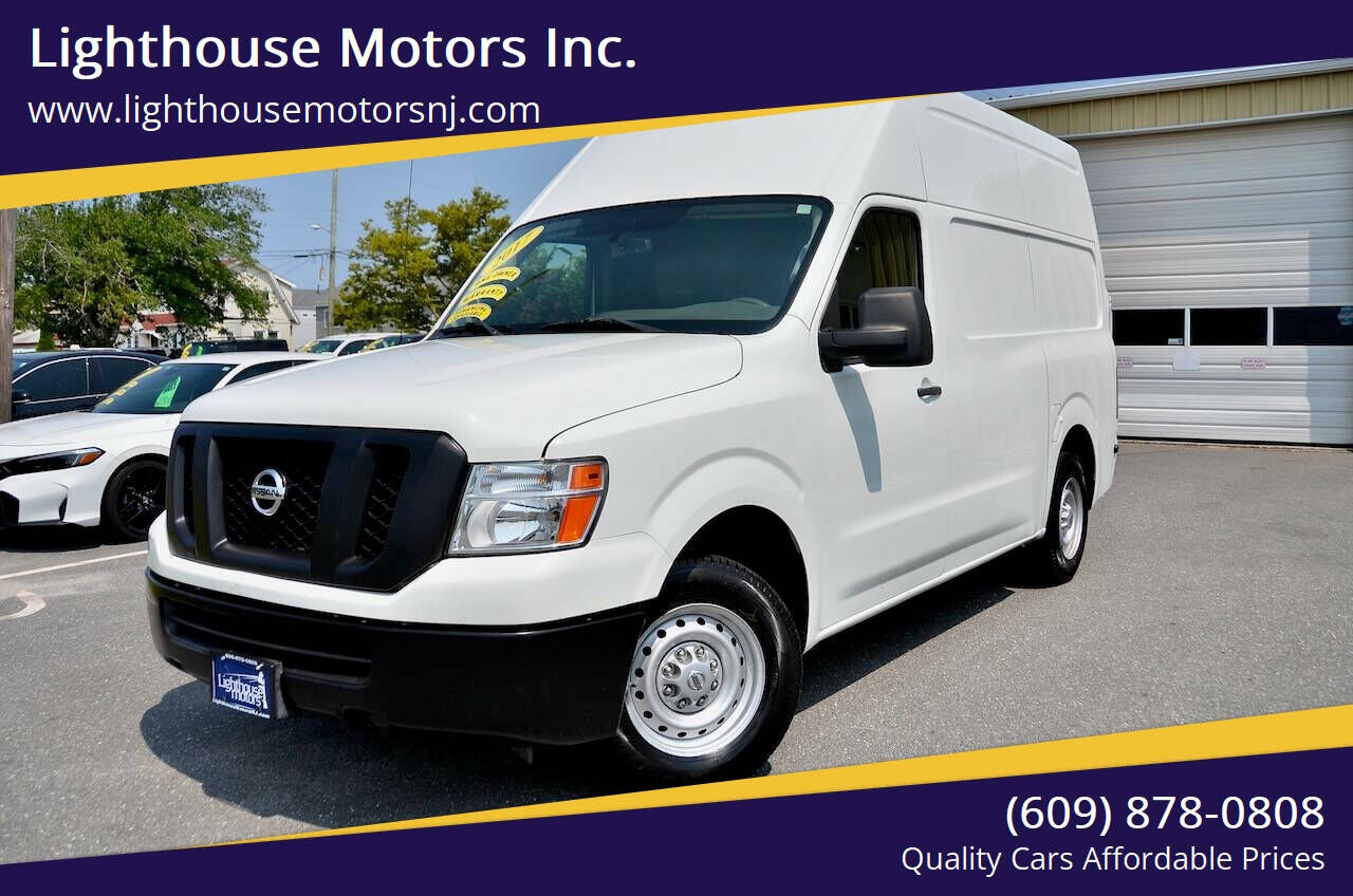 Nissan NV