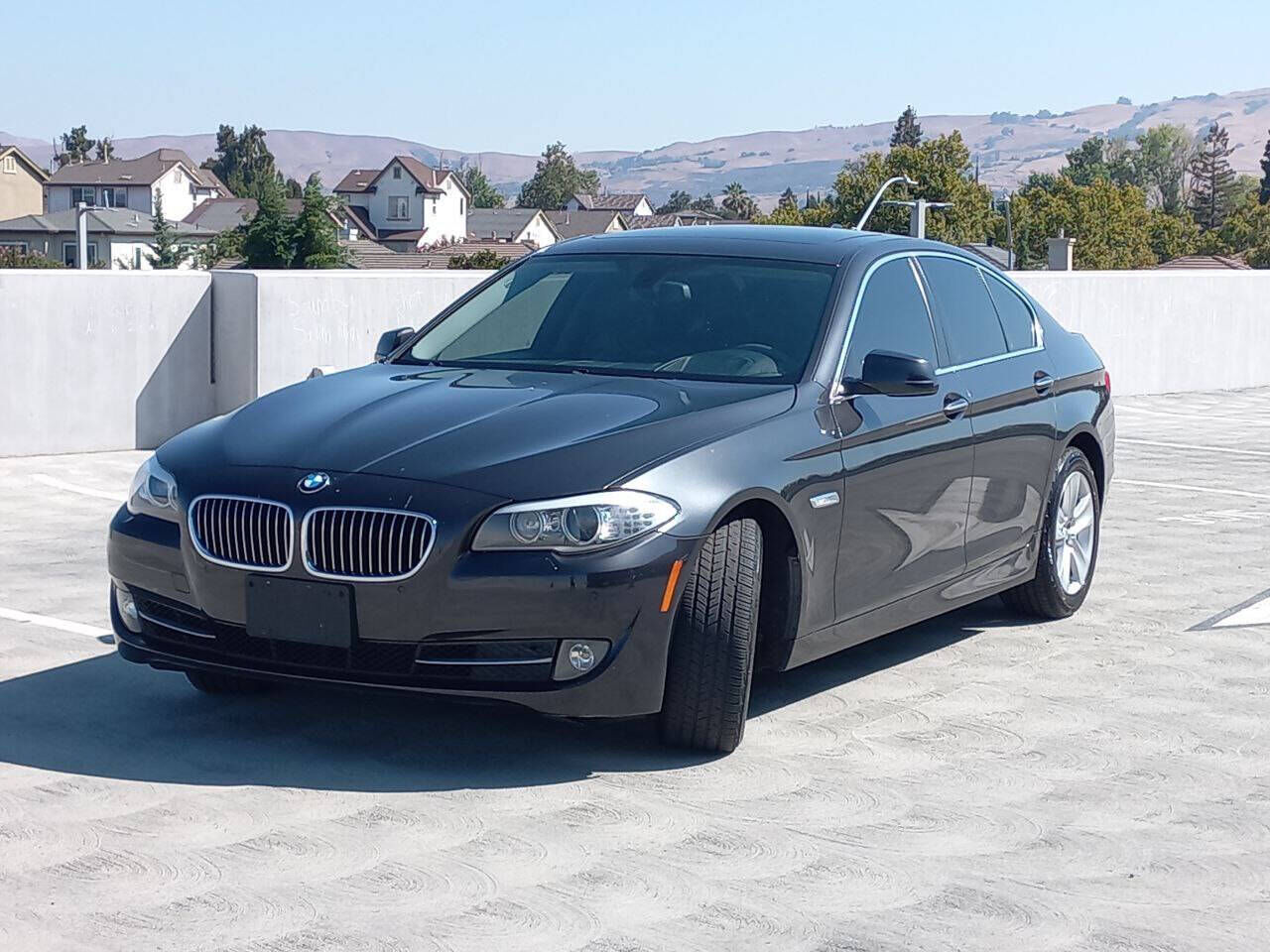 BMW 528i