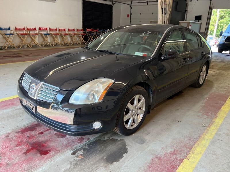 Nissan Maxima