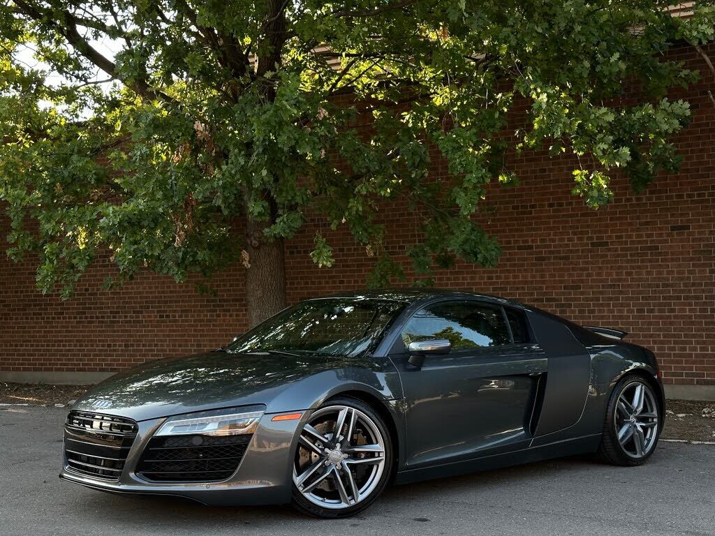 Audi R8