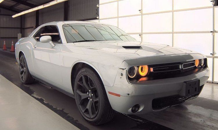 2019 DODGE Challenger