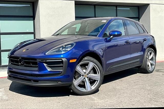 2025 PORSCHE Macan