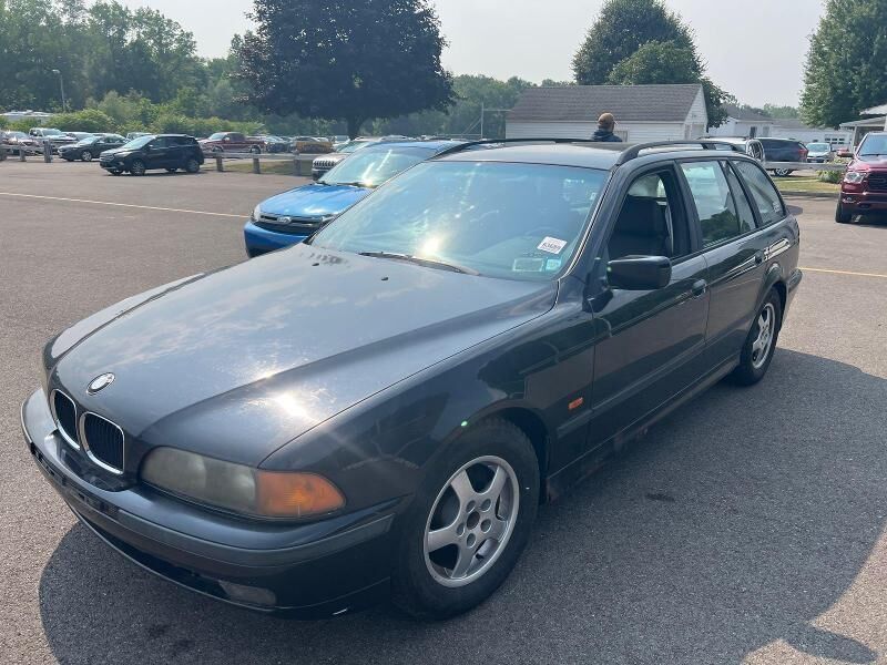 BMW 528i