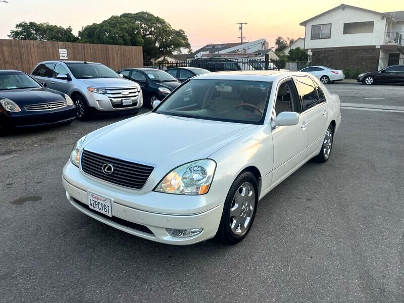 Lexus LS