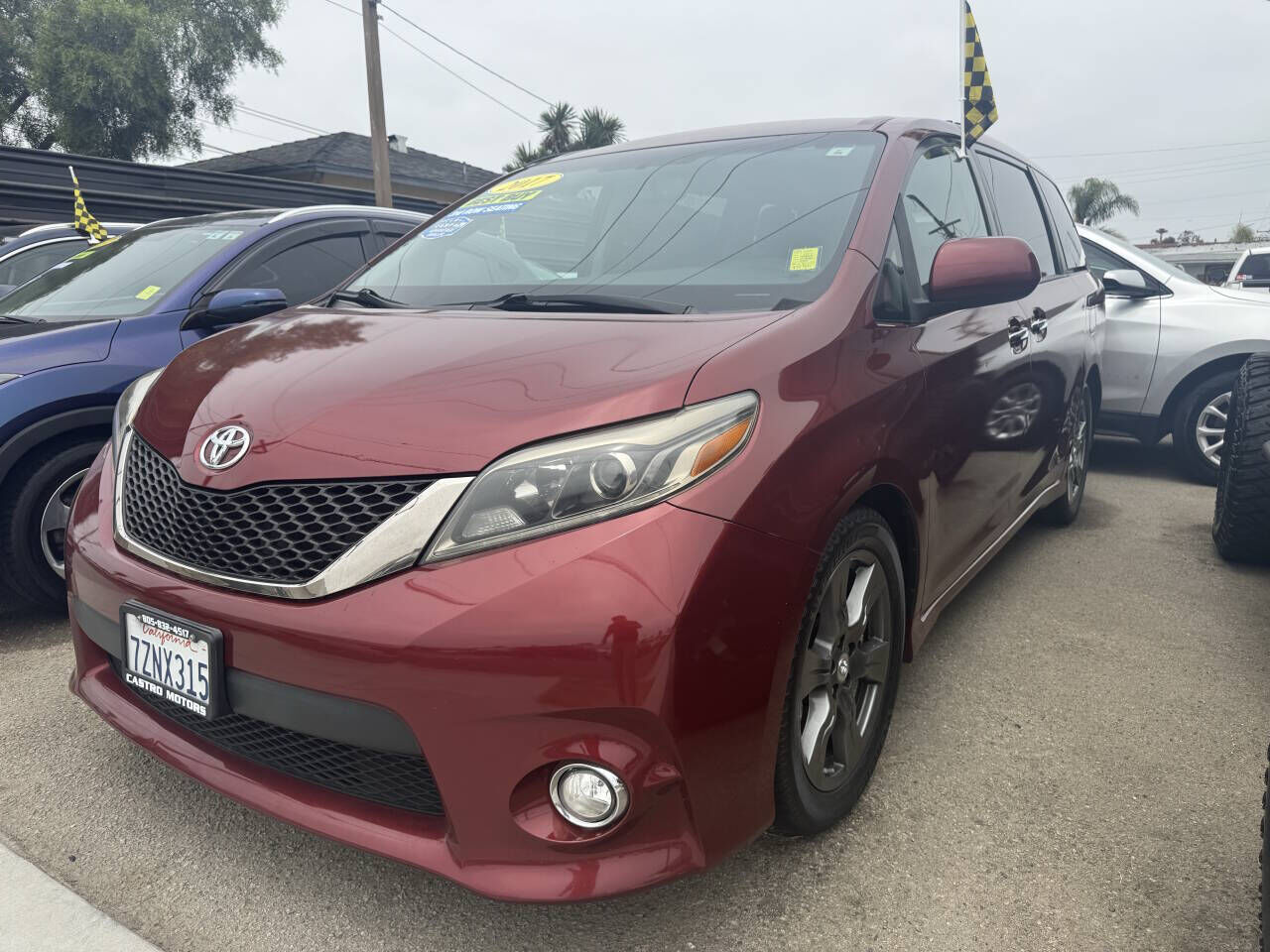 2017 TOYOTA Sienna