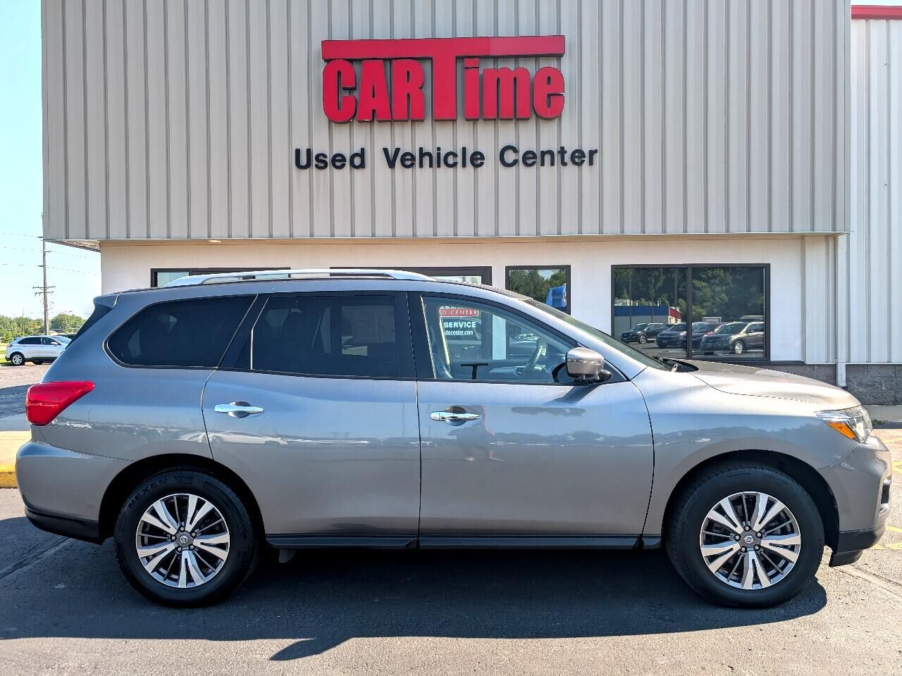 2020 NISSAN Pathfinder
