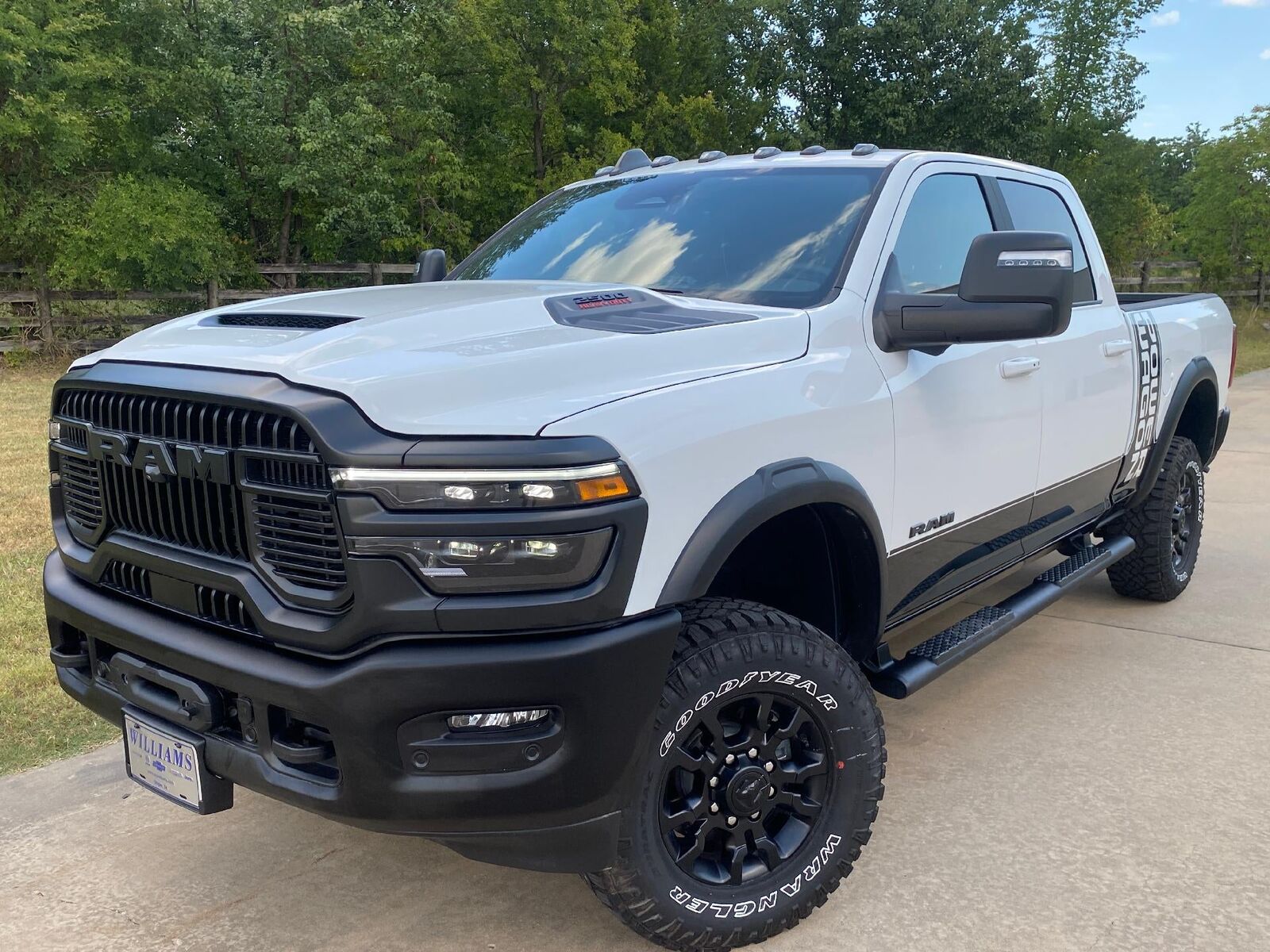 2025 RAM 2500