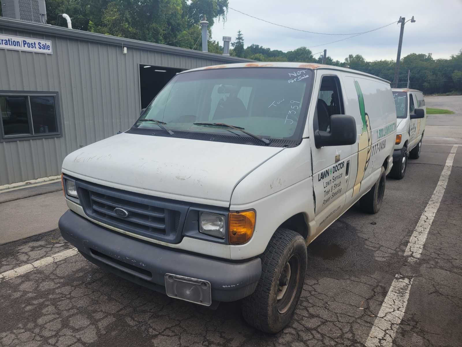 Ford E-350
