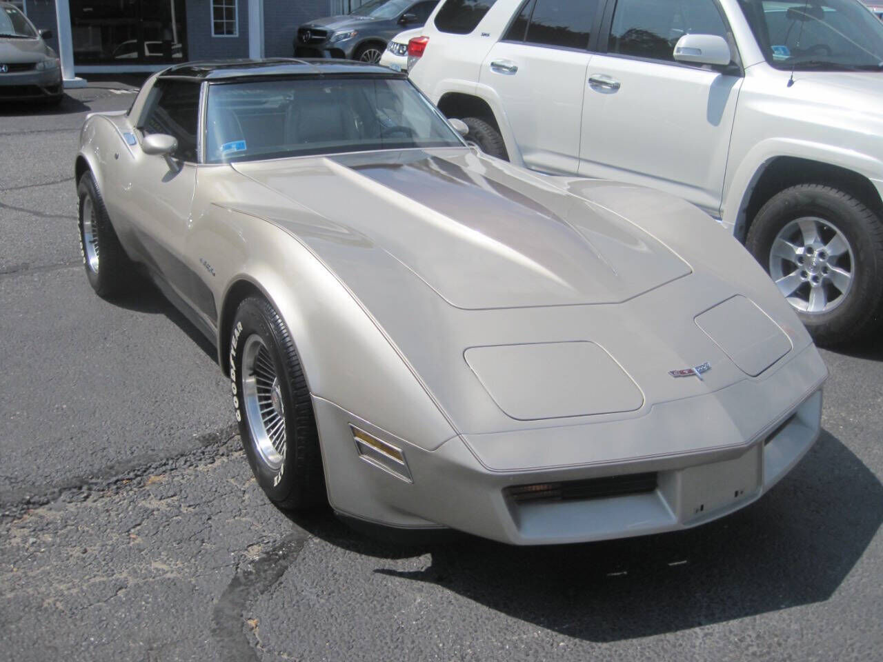 1982 CHEVROLET Corvette