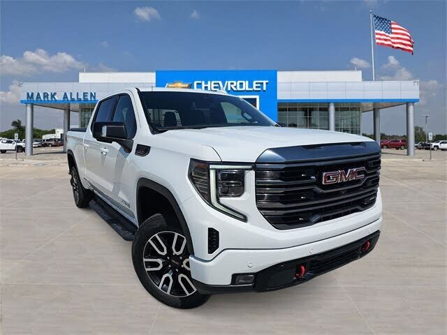 2023 GMC Sierra