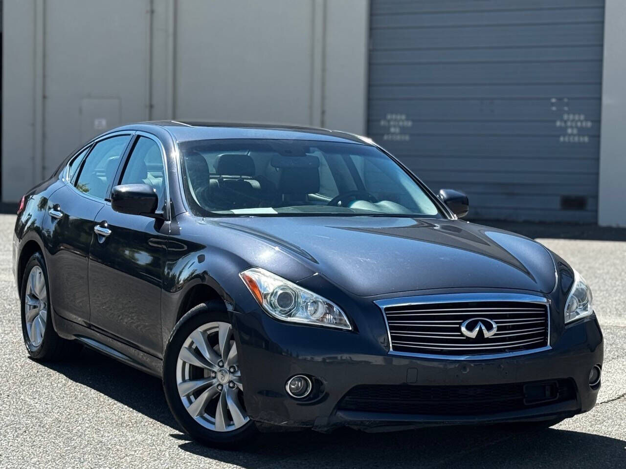 Infiniti M37