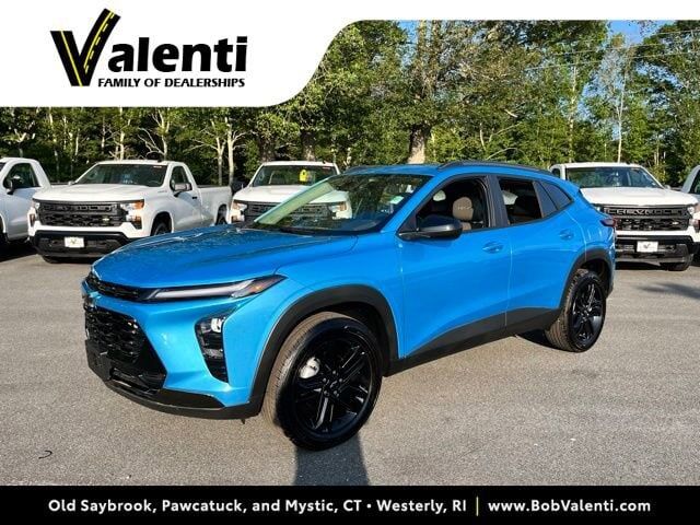 2025 CHEVROLET Trax